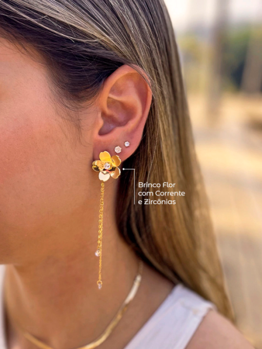 Brinco Flor com Corrente e Zircônias Prata